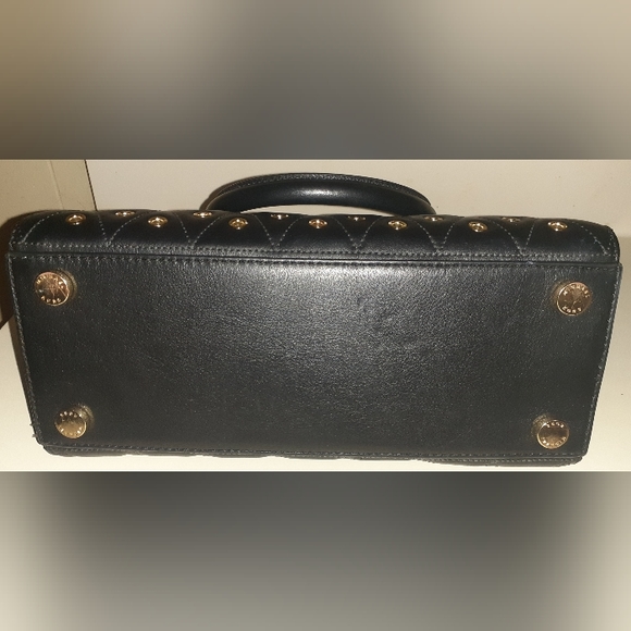 Michael Kors Selma Grommeted Medium Quilted Black Leather Tote/Crossbody - Picture 3 of 9